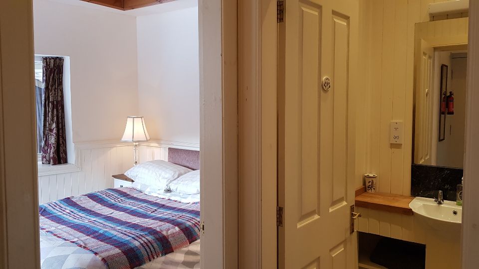 Slideshow 2 - Slide 6